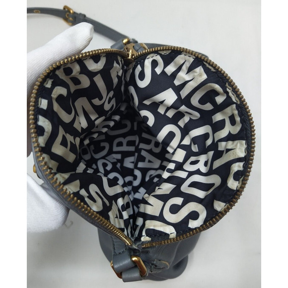 Marc By Marc Jacobs Gray Leather Zipper Flap Closure Small Crossbody Bag - Picture 9 of 16